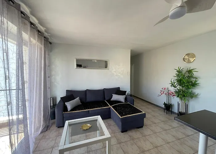 First Line, Upscale Cristianos! 11thfloor Views 阿罗纳